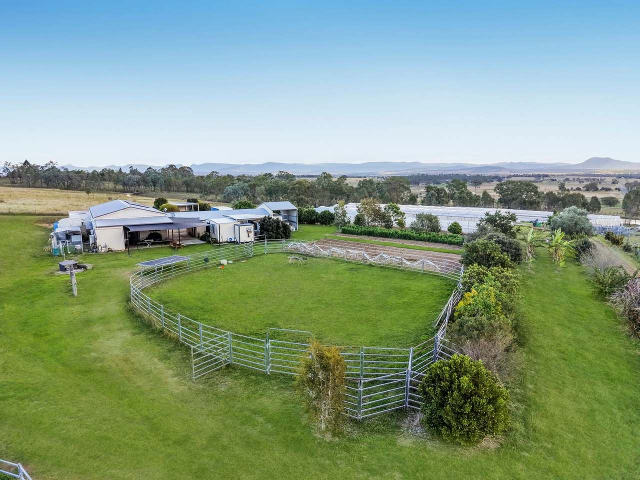 5 Old Warwick Road, Peak Crossing For Sale by Farmbuy.com - image 10