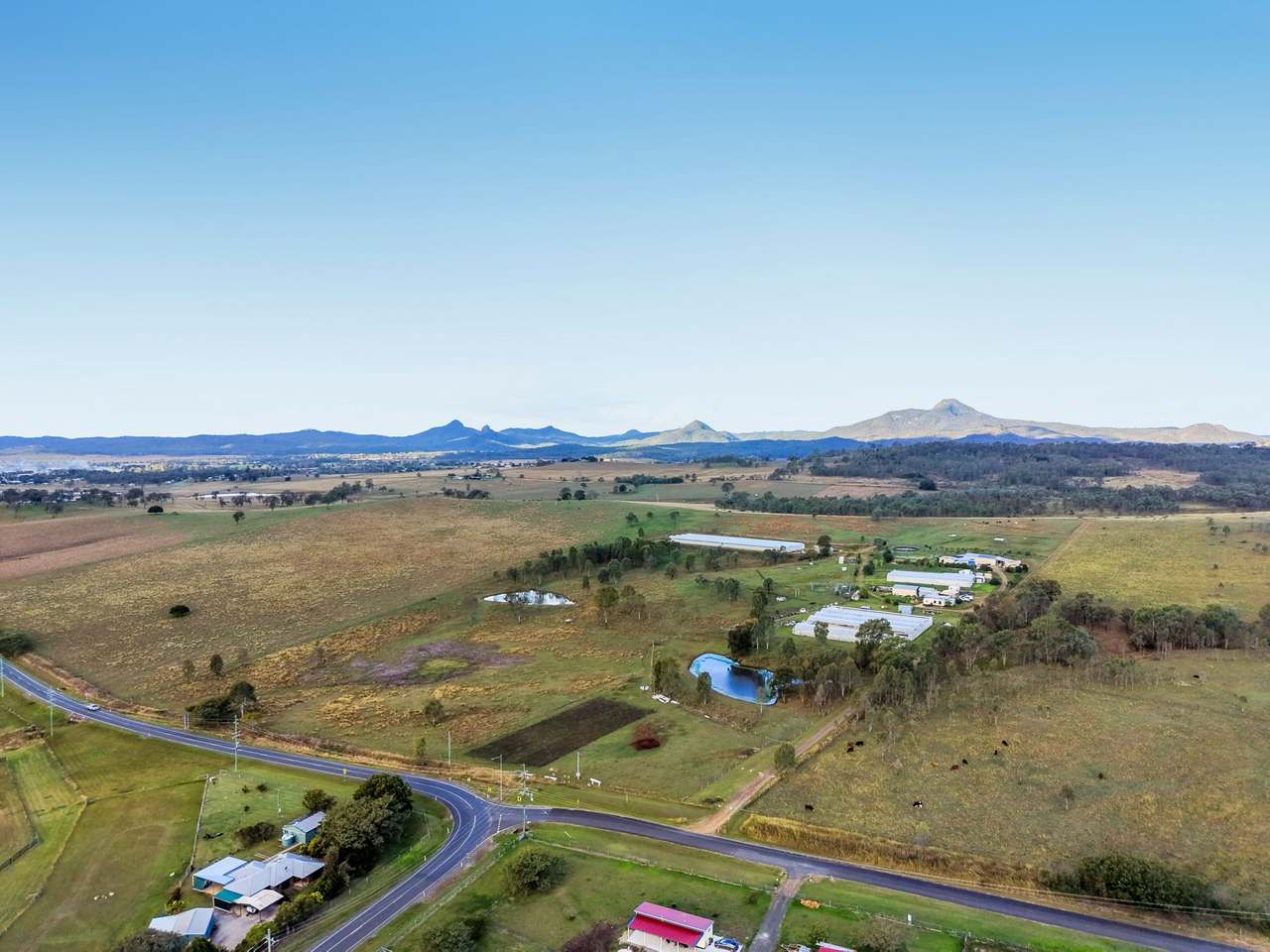 5 Old Warwick Road, Peak Crossing For Sale by Farmbuy.com - image 5