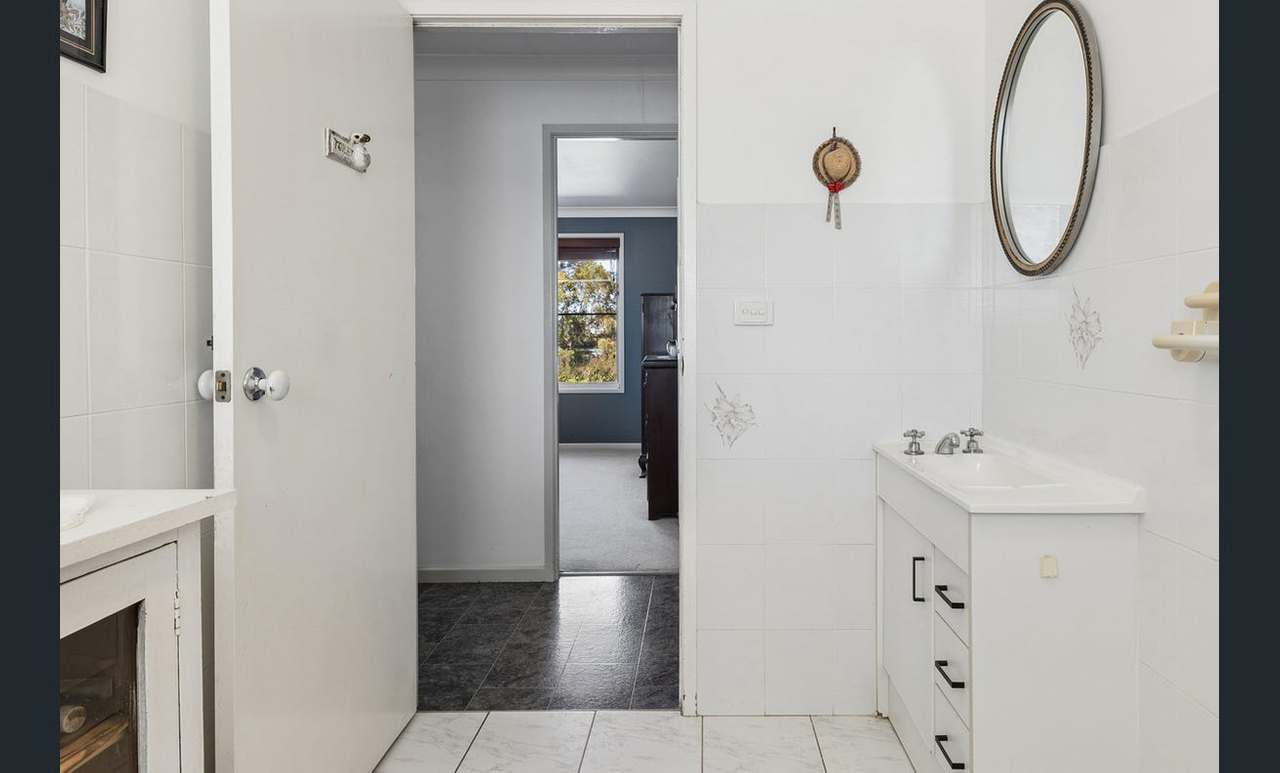 51 Garretts Lane, Mororo For Sale by Farmbuy.com - image 15