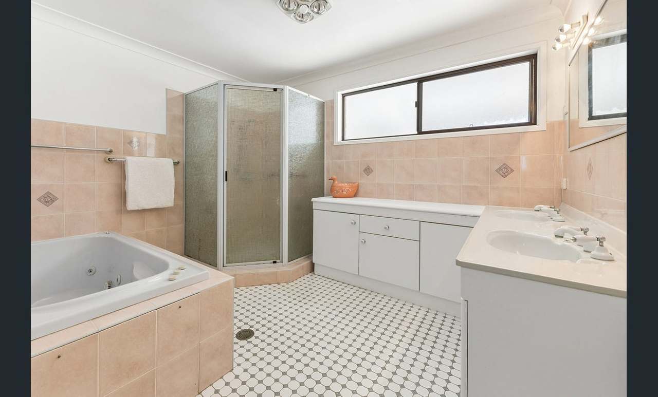 51 Garretts Lane, Mororo For Sale by Farmbuy.com - image 12