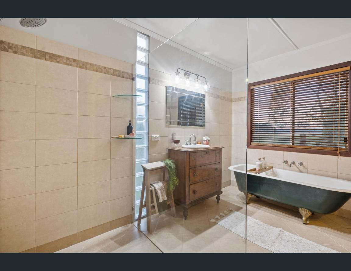 61 Bromelton House Road, Bromelton For Sale by Farmbuy.com - image 12