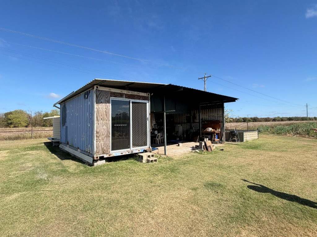 8297 Ayr-Dalbeg Road, Dalbeg For Sale by Farmbuy.com - image 8