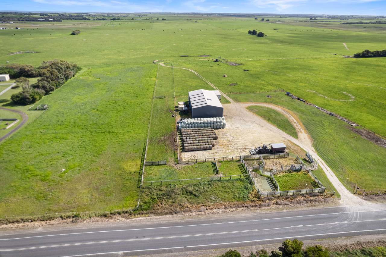 23583 Riddoch Highway, Port Macdonnell For Sale by Farmbuy.com - image 2