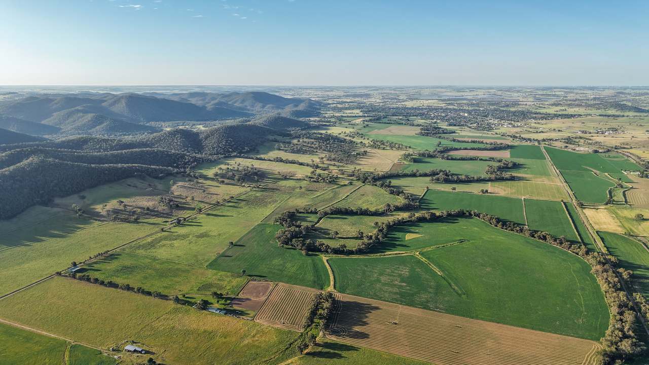200 Warrengunyah Road, Mount Arthur Auction by Farmbuy.com - image 2