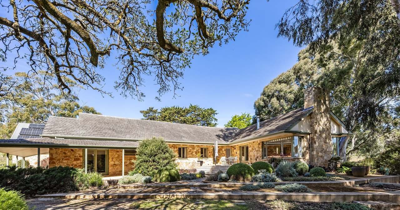 28 Elliott Road, The Range For Sale by Farmbuy.com - image 2