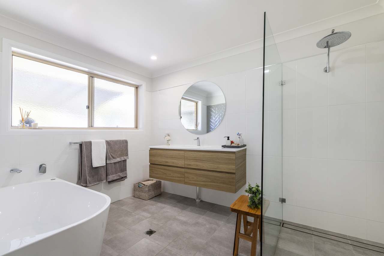 31 Leesons Lane , Southgate  For Sale by Farmbuy.com - image 18