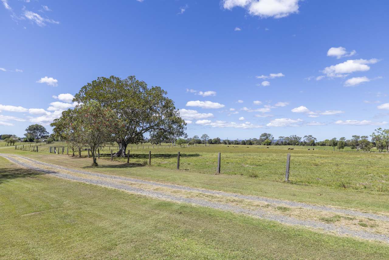 31 Leesons Lane , Southgate  For Sale by Farmbuy.com - image 5