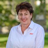 Leanne Dann - Elders Real Estate Tasmania