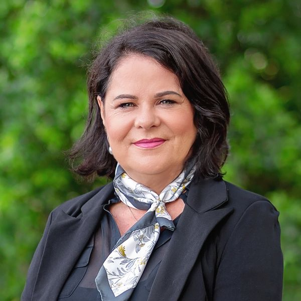 Rhondda Arentz - Ray White Rural Queensland