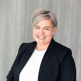 Elly Van Dam