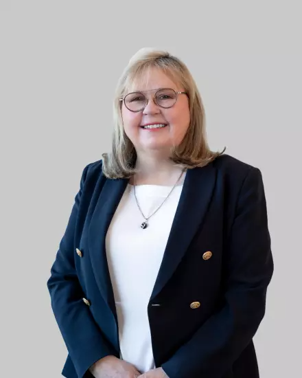 Amanda Robertson - The Agency Gloucester