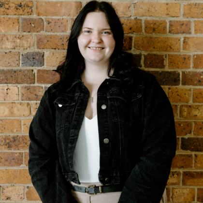 Laura May - Raine & Horne Warwick