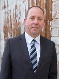 Justin Barnett - 
