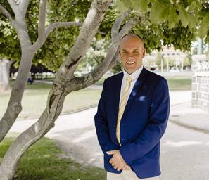 Kurt Adams - 