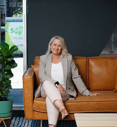 Carolyn Shaw - 