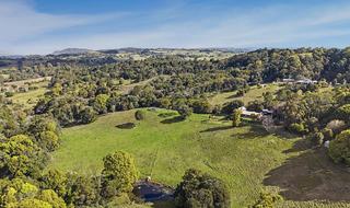 Hinterland Acreage Property For Sale Minutes From Maleny