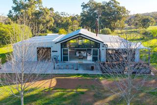 Unique Rural Retreat For Sale 1 Hour From Perth