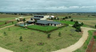 Executive Acreage For Sale Boasts Unrivalled Views, Water + Infrastructure