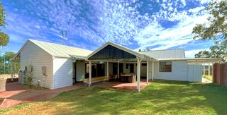 Farm For Sale - WA - Yardarino - 6525 - Please everyone in the family! 