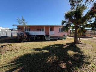 Farm For Sale - QLD - Queenton - 4820 - Single story, Queenslander style house with room to move. 