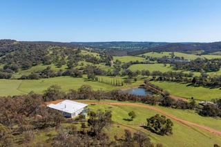 Jewel Of The Valley: Magnificent Country Estate For Sale WA