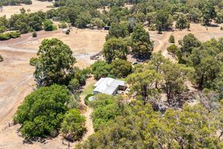 Beautiful Rural Property For Sale 40km From Perth