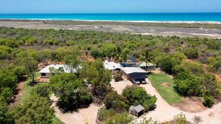 Stunning House For Sale In Exclusive Coconut Wells Estate Broome WA