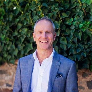 Paul Clifford - Raine & Horne Strathalbyn