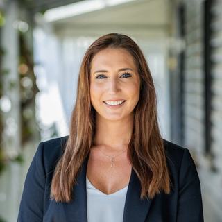 Hayley Banks - Ray White Berry