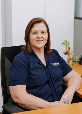 Julie Ireland - Hennessy Real Estate