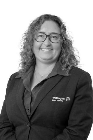 Christine Gordyn - Wellington Real Estate