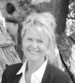 Tracey Wrigglesworth - Elders Real Estate Sale