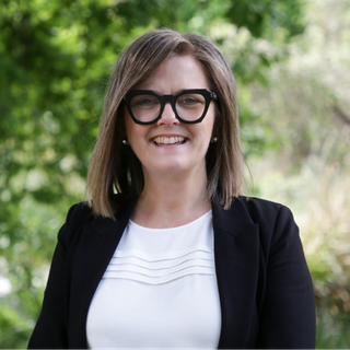 Carolyn Harris - Ray White Camperdown