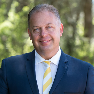 Jason Keen - Ray White Rural Bangalow