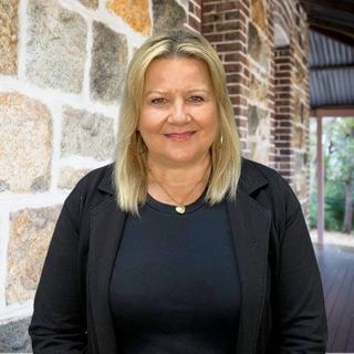 Jane Hockley - Raine & Horne Great Southern WA