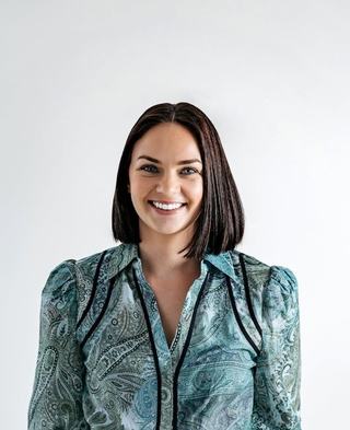 Olivia Swann - Natural Real Estate