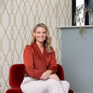 Amber Sealey - Homes & Acreage