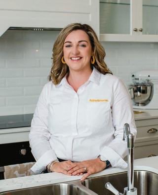 Hannah Gilliland - Raine & Horne Rural Dalby