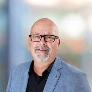 Laurie Eddy - First National Real Estate Latrobe