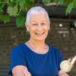 Carolyn Wallis-Tomlins - Raine & Horne Kurri Kurri