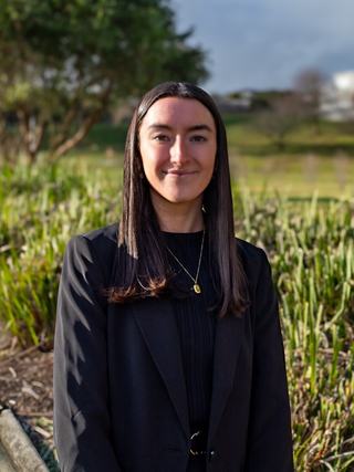 Ella Sharman - One Agency Circular Head