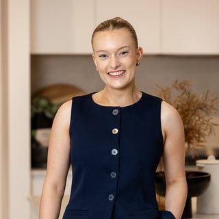 Jessica Wild - Raine & Horne Wagga Wagga