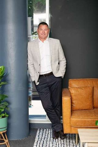 Simon Schwartz - Newton & Co Real Estate