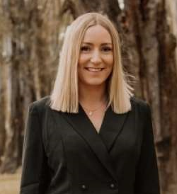Amanda Ramsay - Andrew Jenkins Real Estate