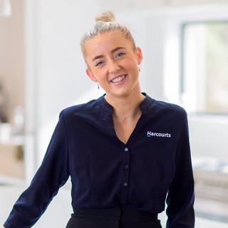 Sarah Francis - Harcourts Collective