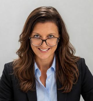 Carolyn Lowe - Crew Agency