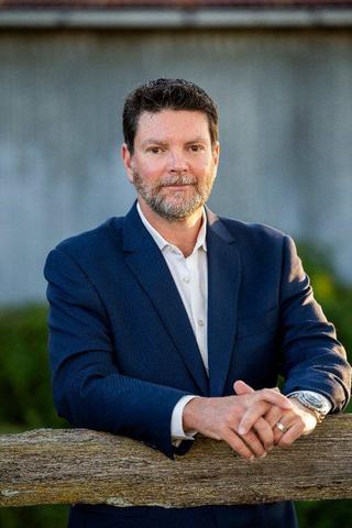 Hamish Rogers - Hamish Rogers Realty