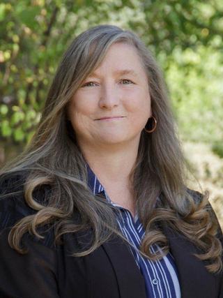 Shirley Williams - Earnshaws Real Estate