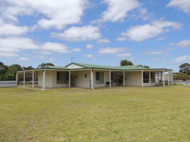 Farm Sold - WA - Jurien Bay - 6516 - Owner ready to move on  (Image 2)