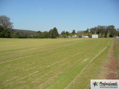 Farm Sold - WA - Boyanup - 6237 - LOTS OF POTENTIAL  (Image 2)